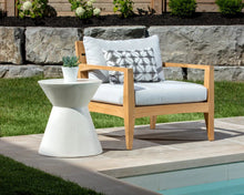 Load image into Gallery viewer, Astley End Table - Windsorchrome
