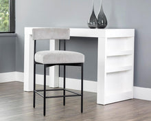 Load image into Gallery viewer, Seneca Counter Stool - Windsorchrome
